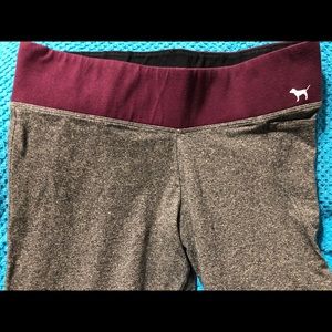 BRAND NEW VS PINK LEGGINGS